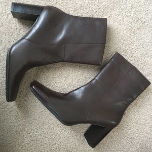 Women's Bandolino Boots - Brown Leather 9M